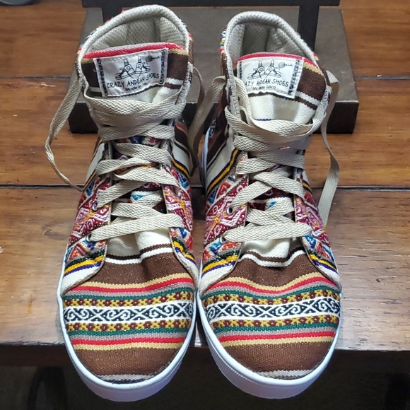 Crazy Andean Shoes Sz 8 Multi-color - Picture 1 of 8